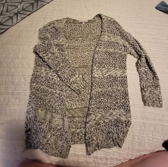 Cardigan - Picture 1 of 2